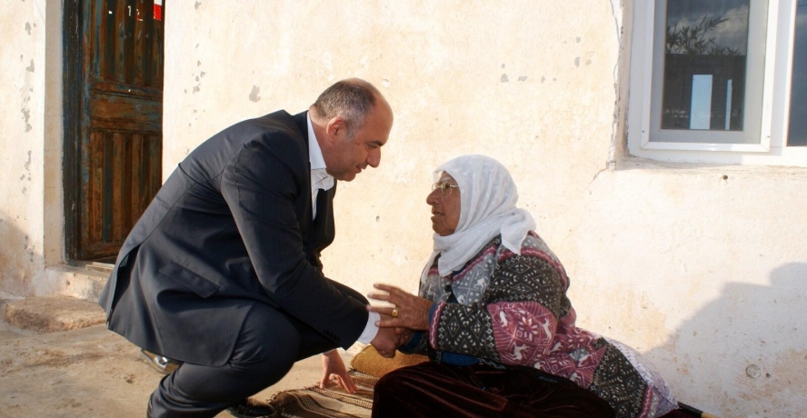 Aksoy, Bozovalıların gönlünü fethediyor